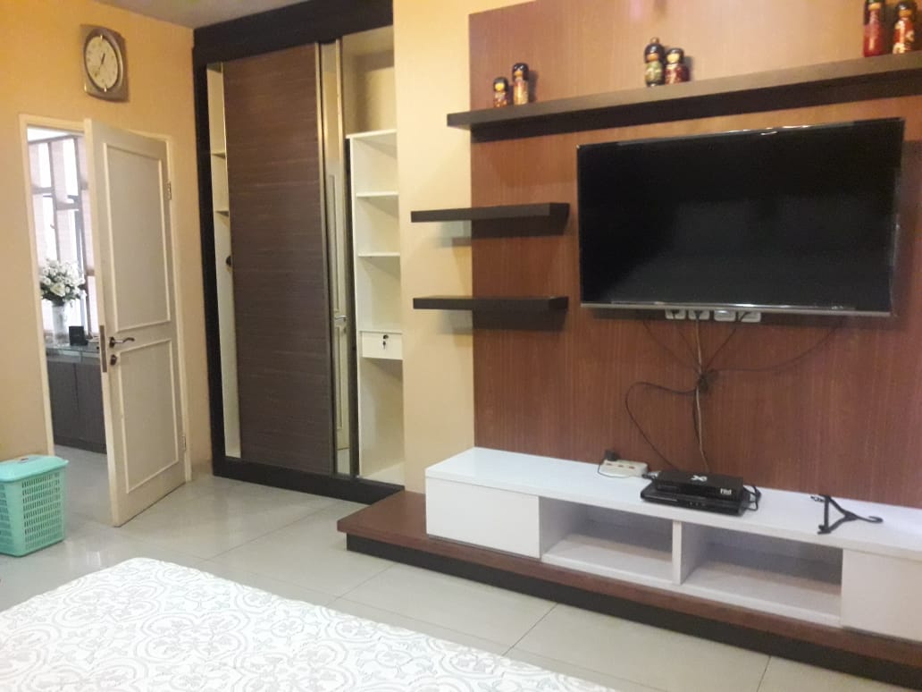 Rumah Disewakan Fully Furnished di Taman Menteng Lippo Cikarang